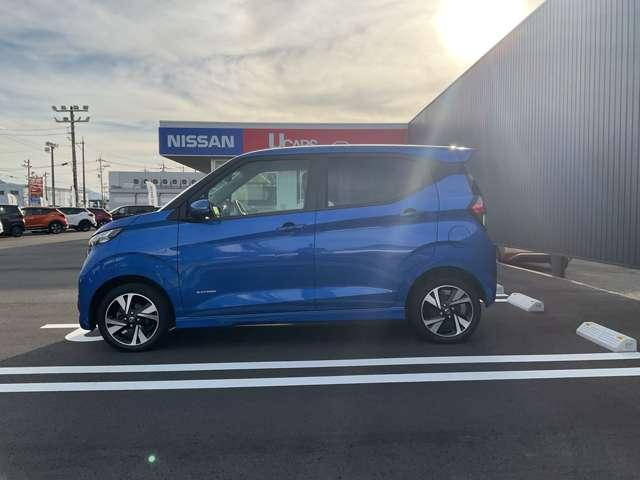 デイズ ６６０　ハイウェイスターＧターボ　プロパイロット　エディション　４ＷＤ　９インチナビ・アラウンドビューモニター・（3枚目）