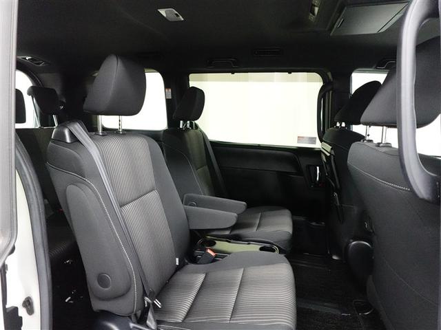 ヴォクシー ＺＳ　煌ＩＩ　スマートキー・プッシュスタート　バックガイドモニター　セキュリティアラーム　両側パワスラドア　ＥＴＣ車載器　地デジテレビ　ＶＳＣ　ＬＥＤライト　助手席エアバック　キーレスエントリー　ＡＣ　パワステ（33枚目）