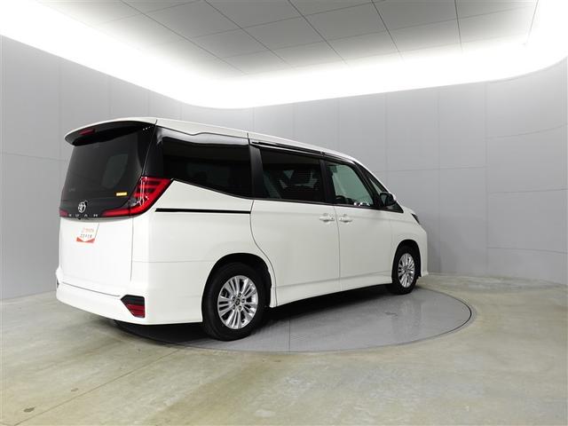 ノア Ｓ－Ｇ　ワンオーナー車　横滑り防止　Ｂモニター　両側自動ドア　クルコン　スマートキ　アルミホイール　リアオートエアコン　ＡＡＣ　ナビ＆ＴＶ　ＥＴＣ車載器　イモビライザー　ＬＥＤライト　キーレス　３列シート（6枚目）