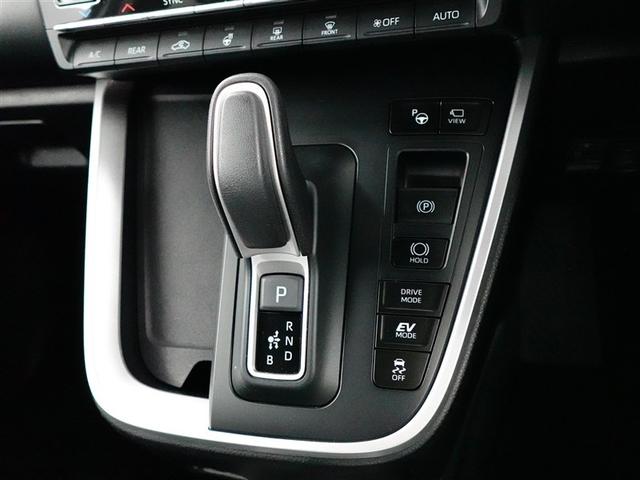 ノア ハイブリッドＳ－Ｚ　ＰＣＳ　横滑り防止機能　１オナ　寒冷地　ＬＥＤヘッドライト　クルコン　盗難防止装置　エアコン　三列シート　キーレス　アルミホイール　１００Ｖ電源　４ＷＤ　リアオートエアコン　スマートキー　ＥＴＣ（15枚目）