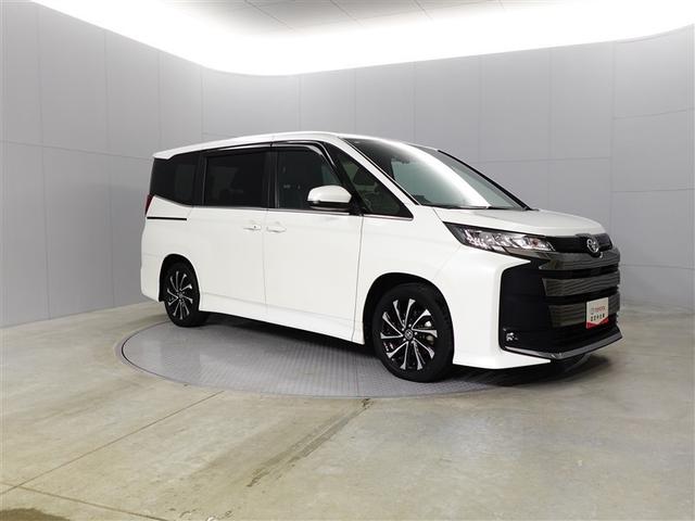 ノア S-Z アルミホイール TV デュアルエアコン クルーズコントロール 盗難防止装置 LEDライト 両側自動ドア キーレス 横滑り防止 ワンオーナー 三列シート DVD再生 スマートキー エアコン ETC(8枚目)