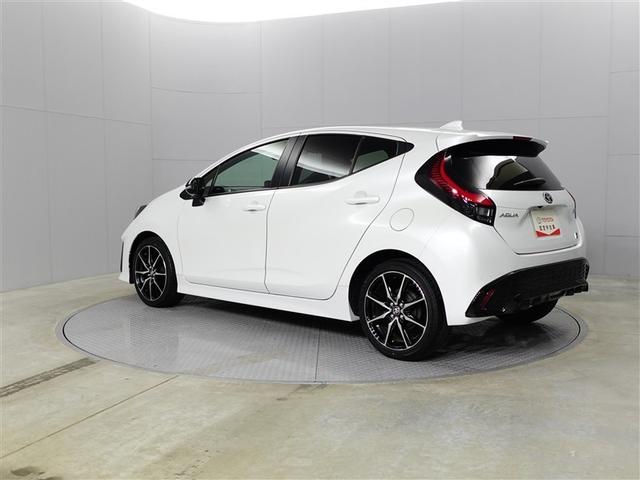 アクア GRスポーツ スマートキー&プッシュスタート イモビライザー LEDライト 衝突軽減ブレーキ ワンオーナー車 AC100V クルコン 横滑り防止装置 オートエアコン キーレス アルミホイール Wエアバッグ ABS(4枚目)