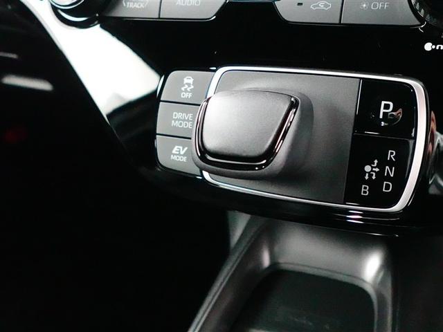 アクア GRスポーツ スマートキー&プッシュスタート イモビライザー LEDライト 衝突軽減ブレーキ ワンオーナー車 AC100V クルコン 横滑り防止装置 オートエアコン キーレス アルミホイール Wエアバッグ ABS(17枚目)