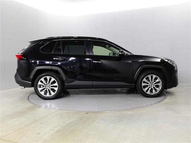 ＲＡＶ４ Ｇ　Ｚパッケージ　インテリジェントクリアランスソナー　ＡＷＤ　ＬＥＤライト　アルミホイル　オートクルーズ　横滑り防止装置　バックガイドモニター　盗難防止装置　デュアルエアバッグ　メモリナビ　キーレス　パワーシート（7枚目）