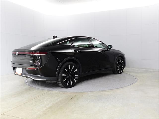 クラウンクロスオーバー ＲＳアドバンスド　１オーナー　衝突回避　オートクルーズコントロール　横滑り防止　フルセグＴＶ　パワーシート　レザーシート　ＬＥＤ　アルミホイール　ＡＣ１００Ｖ　スマートキー　ナビ＆ＴＶ　ＡＢＳ　フルオートエアコン（6枚目）