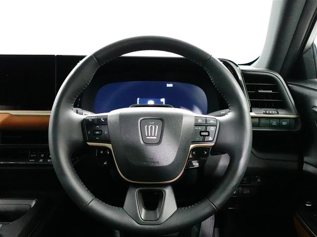 クラウンクロスオーバー ＲＳアドバンスド　１オーナー　衝突回避　オートクルーズコントロール　横滑り防止　フルセグＴＶ　パワーシート　レザーシート　ＬＥＤ　アルミホイール　ＡＣ１００Ｖ　スマートキー　ナビ＆ＴＶ　ＡＢＳ　フルオートエアコン（13枚目）