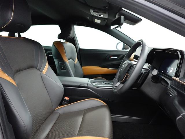 クラウンクロスオーバー ＲＳアドバンスド　１オーナー　衝突回避　オートクルーズコントロール　横滑り防止　フルセグＴＶ　パワーシート　レザーシート　ＬＥＤ　アルミホイール　ＡＣ１００Ｖ　スマートキー　ナビ＆ＴＶ　ＡＢＳ　フルオートエアコン（33枚目）