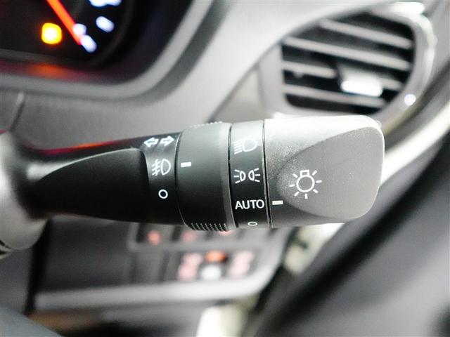 ノア Ｓｉ　フルタイム４ＷＤ　ナビ＆ＴＶ　両側オートスライドドア　ミュージックプレイヤー接続可　リアクーラー　ＬＥＤヘッドライト　スマートキー　クルーズコントロール　フルセグ　ＥＳＣ　寒冷地仕様車　３列シート（20枚目）