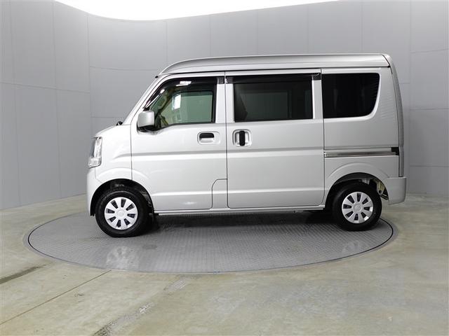 NV100クリッパーバン DX GLパッケージ エマージェンシーB パワーウィンド パートタイム4WD 盗難警報装置 キーレスエントリー エアコン 横滑り防止 ダブルエアバッグ パワーステアリング 運転席エアバッグ ABS アイドリンクストップ(3枚目)