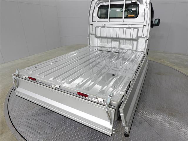 キャリイトラック ＫＸ　ダブルエアバック　キーレスエントリーキー　パートタイム４ＷＤ　運転席エアバック　パワステ　エアコン付　パワーウインドウ　ＬＥＤ　ＡＢＳ　ＥＳＣ　アイドリングストップ　衝突軽減ブレーキサポート（25枚目）