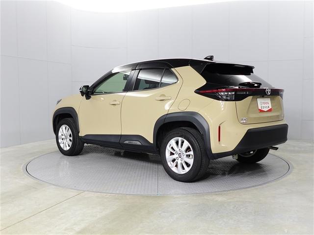 ヤリスクロス Ｇ　衝突軽減装置　ＥＳＣ　ＬＥＤヘッドライト　サイドエアバッグ　Ａクルコン　ワンオーナー　盗難防止装置　アルミ　オートエアコン　ドライブレコーダー　スマートキー　バックカメラ　４ＷＤ　ＡＢＳ　キーレス（4枚目）