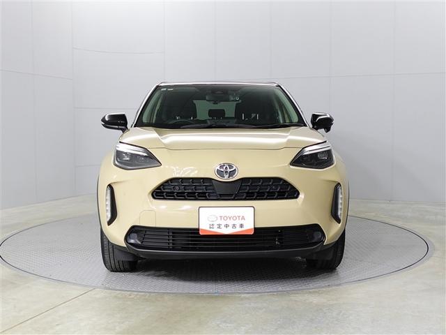 ヤリスクロス Ｇ　衝突軽減装置　ＥＳＣ　ＬＥＤヘッドライト　サイドエアバッグ　Ａクルコン　ワンオーナー　盗難防止装置　アルミ　オートエアコン　ドライブレコーダー　スマートキー　バックカメラ　４ＷＤ　ＡＢＳ　キーレス（9枚目）