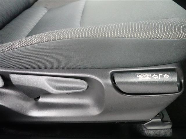 ヤリスクロス Ｇ　衝突軽減装置　ＥＳＣ　ＬＥＤヘッドライト　サイドエアバッグ　Ａクルコン　ワンオーナー　盗難防止装置　アルミ　オートエアコン　ドライブレコーダー　スマートキー　バックカメラ　４ＷＤ　ＡＢＳ　キーレス（31枚目）