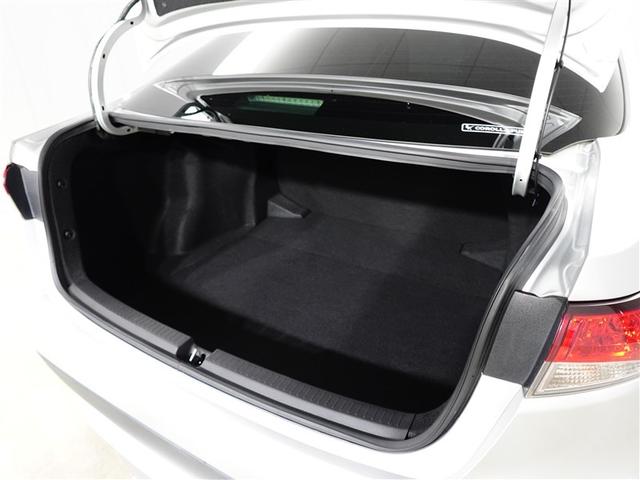 カローラ Ｇ－Ｘ　プラス　バックモニター　盗難防止システム　衝突被害軽減装置　ＬＥＤ　オートエアコン　クルコン　横滑り防止装置　ワンオーナ　スマートキー　メモリーナビ　キーレス　エアバッグ　ＥＴＣ　フルセグ（34枚目）