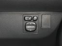 電動ドアミラーはスイッチ操作で開閉できます。
