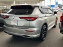 アウトランダーPHEV P 本革/サンルーフ/純ナビ/ETC/全方位カメラ 中古車画像_4