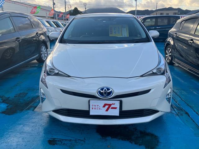 プリウス Ｓ　メモリーナビ　フルセグＴＶ　バックカメラ　Ｂｌｕｅｔｏｏｔｈオーディオ　ＥＴＣ　スマートキー　プッシュスタート　オートエアコン　電動格納ミラー　ハイブリッド（2枚目）