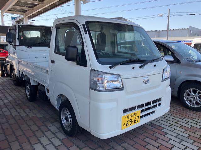 ハイゼットトラック 　４ＷＤ　ＣＶＴ　衝突被害軽減システム　クリアランスソナー　アイドリングストップ　オートライト　ゲートプロテクター　テールゲートチェーン　ロングバイザー　ラバーマット　荷台マット（2枚目）