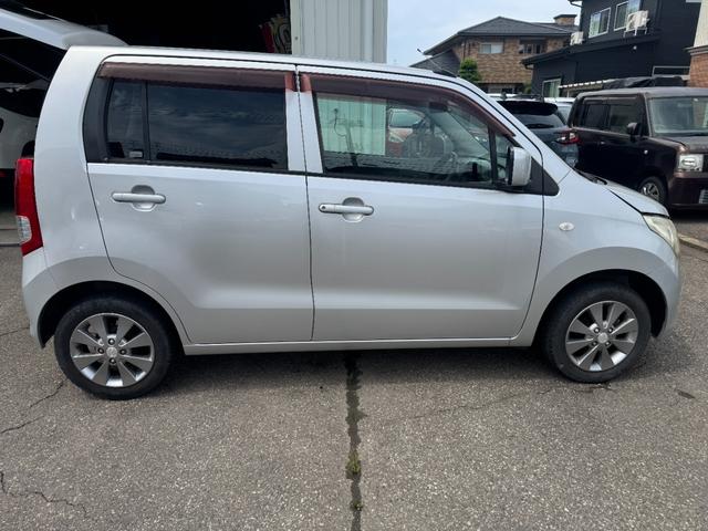 ワゴンＲ 　ＦＸ　５速ＭＴ車　車検２年　走行距離６０．３８８ｋｍ（17枚目）