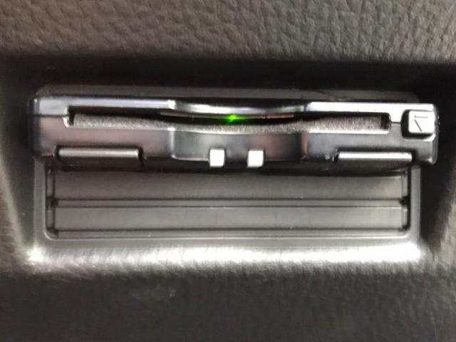 RS 社外 7インチ メモリーナビ/ヘッドランプ HID/ETC/EBD付ABS/クルーズコントロール/バックモニター/フルセグTV/DVD/エアバッグ 運転席/エアバッグ 助手席/衝突安全ボディ(15枚目)