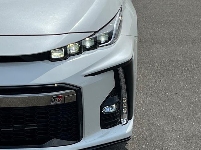 SナビパッケージGRスポーツ 純正 11.6インチ メモリーナビ/プリクラッシュセーフティ/シートヒーター 前席/車線逸脱防止支援システム/シート ハーフレザー/ヘッドランプ LED/Bluetooth接続/ETC バックカメラ(10枚目)