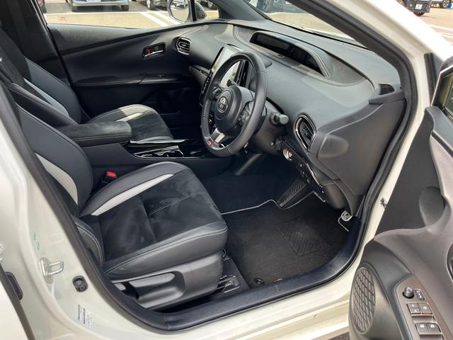 SナビパッケージGRスポーツ 純正 11.6インチ メモリーナビ/プリクラッシュセーフティ/シートヒーター 前席/車線逸脱防止支援システム/シート ハーフレザー/ヘッドランプ LED/Bluetooth接続/ETC バックカメラ(16枚目)