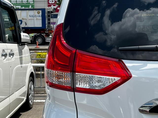 ハイブリッドGブラックスタイル ホンダセンシング/両側電動スライドドア/シートヒーター 前席/車線逸脱防止支援システム/登録済未使用車/ヘッドランプ LED/EBD付ABS/エアバッグ 運転席/エアバッグ 助手席/衝突安全ボディ(11枚目)