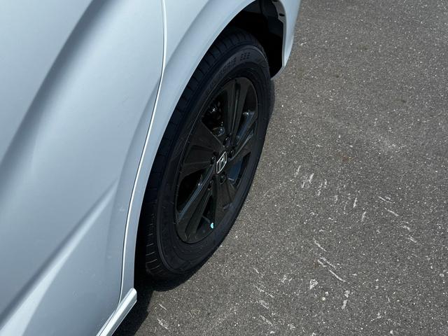 ハイブリッドGブラックスタイル ホンダセンシング/両側電動スライドドア/シートヒーター 前席/車線逸脱防止支援システム/登録済未使用車/ヘッドランプ LED/EBD付ABS/エアバッグ 運転席/エアバッグ 助手席/衝突安全ボディ(18枚目)