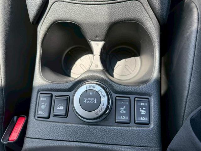 エクストレイル ４ＷＤ２０Ｘｉ　Ｖセレクション　保証書／純正　９インチ　ＳＤナビ／インテリジェントルームミラー／衝突安全装置／シートヒーター／全方位モニター／車線逸脱防止支援システム／シート　合皮／パーキングアシスト　バックガイド　全周囲カメラ（29枚目）