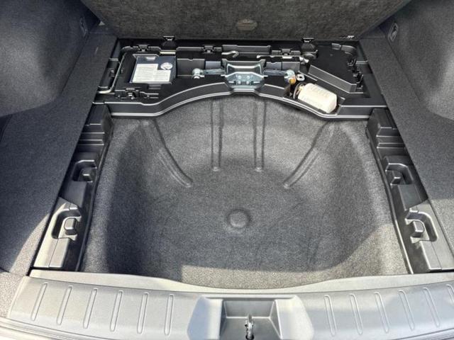 レヴォーグ ４ＷＤ　ＧＴ－Ｈ　ＥＸ　エアロ／保証書／純正　ＳＤナビ／衝突安全装置／シートヒーター／全方位モニター／車線逸脱防止支援システム／シート　フルレザー／パーキングアシスト　バックガイド／電動バックドア　革シート　全周囲カメラ（25枚目）