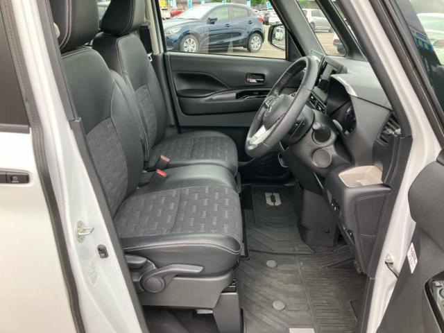 デリカミニ ４ＷＤ　Ｔプレミアム　保証書／社外　９インチ　メモリーナビ／デジタルルームミラー／イーアシスト（ミツビシ）／ハンズフリー両側電動スライドドア／シートヒーター　前席／マルチアラウンドモニター／車線逸脱防止支援システム　ターボ（4枚目）
