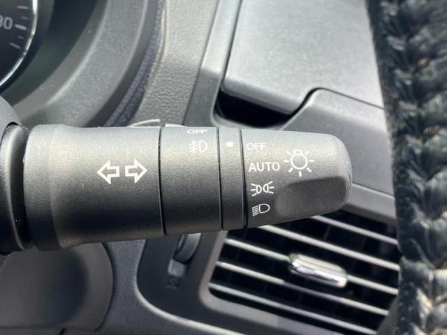 エクストレイル ４ＷＤ２０Ｘｔｔ　新品タイヤ／社外　ＳＤナビ／シートヒーター　前席／シート　合皮／ヘッドランプ　ＨＩＤ／ＥＴＣ／ＥＢＤ付ＡＢＳ／横滑り防止装置／フルセグＴＶ／ＤＶＤ／ルーフレール／エアバッグ　運転席　４ＷＤ　ＤＶＤ再生（17枚目）