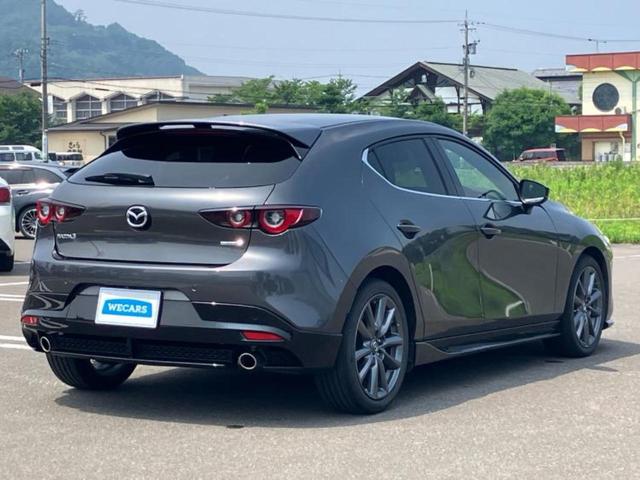 ＭＡＺＤＡ３ファストバック ２０Ｓプロアクティブツーリングセレクション　保証書／純正　８．８インチ　メモリーナビ／後席モニター　社外　１１．６インチｘ２／衝突安全装置／シートヒーター　前席／３６０°ビューモニター／車線逸脱防止支援システム　衝突被害軽減システム　電動シート（3枚目）