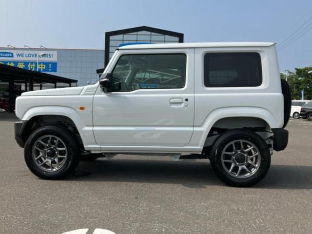 ジムニー ４ＷＤ　ＸＣ　保証書／セーフティサポート（スズキ）／シートヒーター　前席／車線逸脱防止支援システム／ヘッドランプ　ＬＥＤ／ＡＢＳ／横滑り防止装置／アイドリングストップ／クルーズコントロール／禁煙車　ワンオーナー（2枚目）