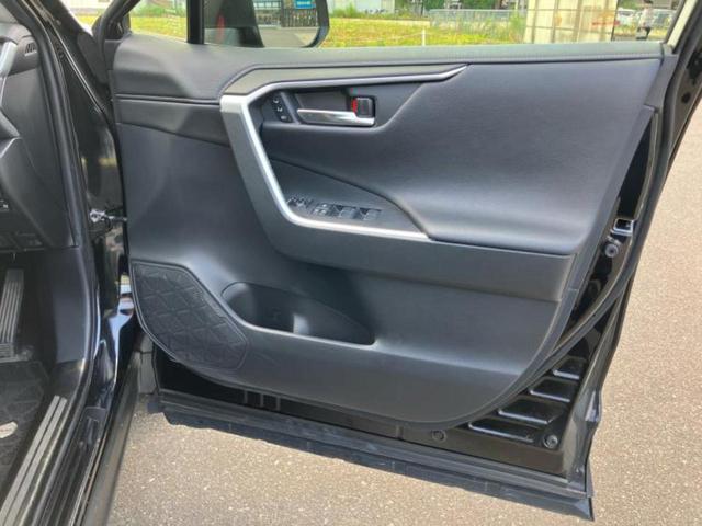 ＲＡＶ４ ４ＷＤ　Ｇ　新品タイヤ／保証書／社外　９インチ　ＳＤナビ／トヨタセーフティセンス／シートヒーター　前席／車線逸脱防止支援システム／シート　合皮／パーキングアシスト　バックガイド／電動バックドア　ＬＥＤヘッドランプ（21枚目）