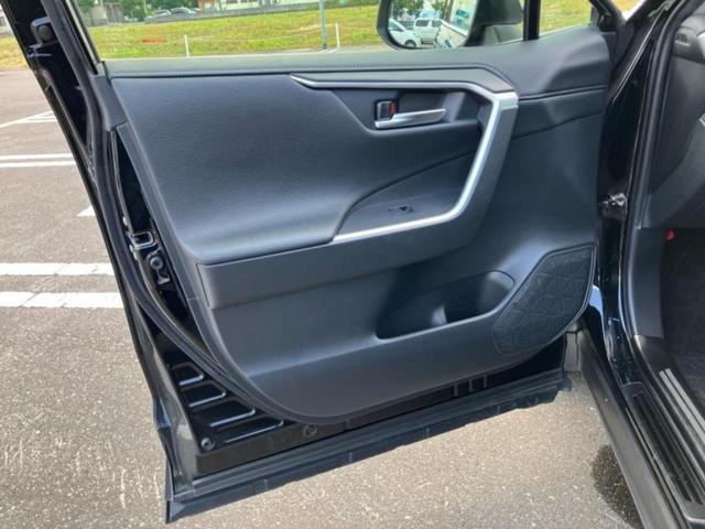 ＲＡＶ４ ４ＷＤ　Ｇ　新品タイヤ／保証書／社外　９インチ　ＳＤナビ／トヨタセーフティセンス／シートヒーター　前席／車線逸脱防止支援システム／シート　合皮／パーキングアシスト　バックガイド／電動バックドア　ＬＥＤヘッドランプ（23枚目）