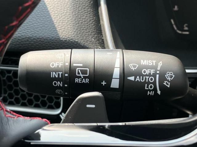 シビック ＥＸ　ＢＯＳＥ／保証書／ディスプレイオーディオ＋ナビ９インチ／ホンダセンシング／シートヒーター　前席／車線逸脱防止支援システム／シート　ハーフレザー／パーキングアシスト　バックガイド　衝突被害軽減システム（18枚目）