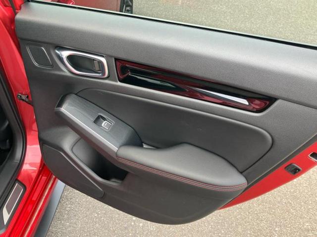シビック ＥＸ　ＢＯＳＥ／保証書／ディスプレイオーディオ＋ナビ９インチ／ホンダセンシング／シートヒーター　前席／車線逸脱防止支援システム／シート　ハーフレザー／パーキングアシスト　バックガイド　衝突被害軽減システム（22枚目）