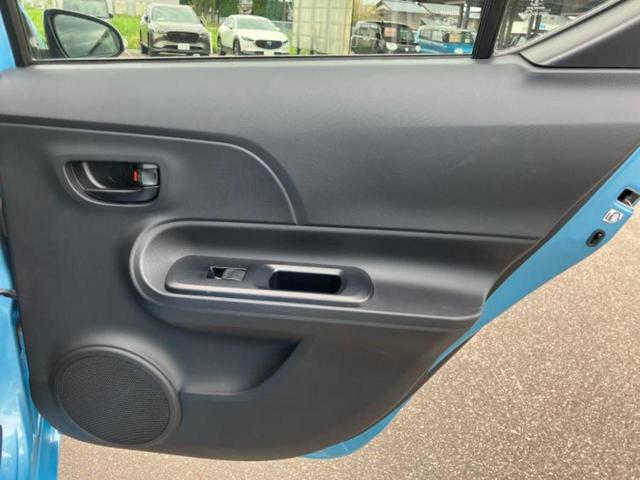 アクア Ｓ　社外　ＳＤナビ／Ｂｌｕｅｔｏｏｔｈ接続／ＥＴＣ／ＥＢＤ付ＡＢＳ／横滑り防止装置／フルセグＴＶ／禁煙車／エアバッグ　運転席／エアバッグ　助手席／パワーウインドウ／エンジンスタートボタン／スマートキー（21枚目）