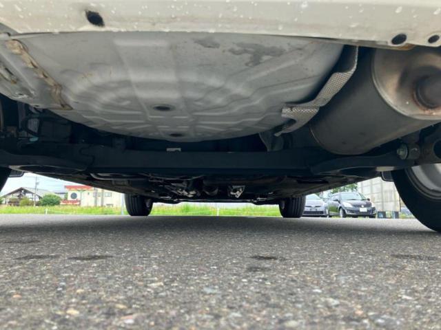 ノート X DIG-S Vセレクションプラスセーフティ 純正 SDナビ/エマージェンシーブレーキ/アラウンドビューモニター/車線逸脱防止支援システム/パーキングアシスト バックガイド/ヘッドランプ HID/Bluetooth接続/ETC 全周囲カメラ(27枚目)