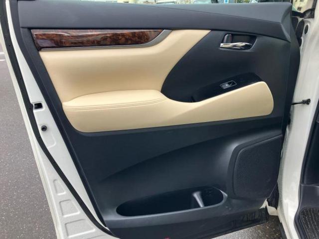 アルファード X 新品タイヤ/保証書/純正 10インチ SDナビ/フリップダウンモニター 純正 12.8インチ/トヨタセーフティセンス/両側電動スライドドア/車線逸脱防止支援システム/ヘッドランプ LED バックカメラ(24枚目)