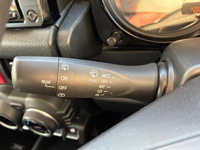 ジムニー 4WD XC 新品タイヤ/保証書/純正 SDナビ/セーフティサポート(スズキ)/シートヒーター/車線逸脱防止支援システム/ドライブレコーダー 社外/ヘッドランプ LED/Bluetooth接続/EBD付ABS(16枚目)