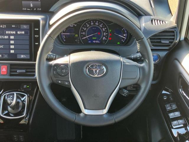 ノア ハイブリッドSiダブルバイビー 新品タイヤ/保証書/純正 10インチ メモリーナビ/フリップダウンモニター 純正 12.1インチ/トヨタセーフティセンス/両側電動スライドドア/シートヒーター 前席/車線逸脱防止支援システム 禁煙車(16枚目)