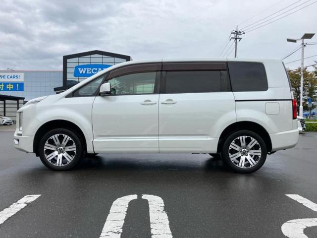 デリカＤ：５ ４ＷＤ　Ｇパワーパッケージ　純正　１０インチ　ＳＤナビ／フリップダウンモニター　純正　１１．５インチ／イーアシスト（ミツビシ）／両側電動スライドドア／シートヒーター　前席／マルチアラウンドモニター／車線逸脱防止支援システム（2枚目）
