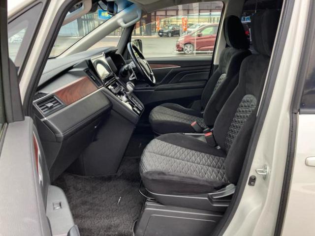 デリカＤ：５ ４ＷＤ　Ｇパワーパッケージ　純正　１０インチ　ＳＤナビ／フリップダウンモニター　純正　１１．５インチ／イーアシスト（ミツビシ）／両側電動スライドドア／シートヒーター　前席／マルチアラウンドモニター／車線逸脱防止支援システム（5枚目）