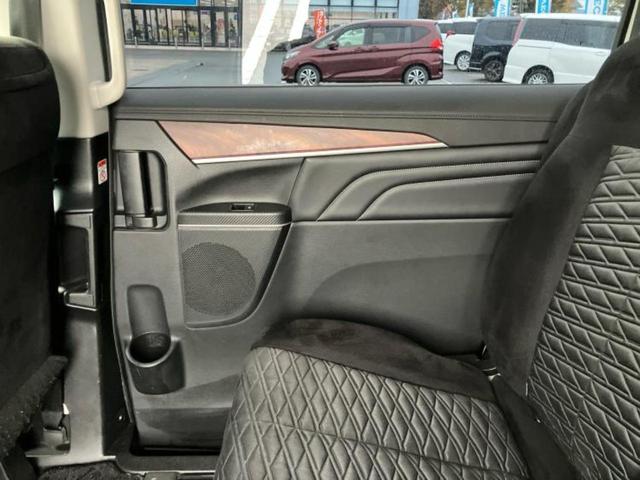 デリカＤ：５ ４ＷＤ　Ｇパワーパッケージ　純正　１０インチ　ＳＤナビ／フリップダウンモニター　純正　１１．５インチ／イーアシスト（ミツビシ）／両側電動スライドドア／シートヒーター　前席／マルチアラウンドモニター／車線逸脱防止支援システム（24枚目）