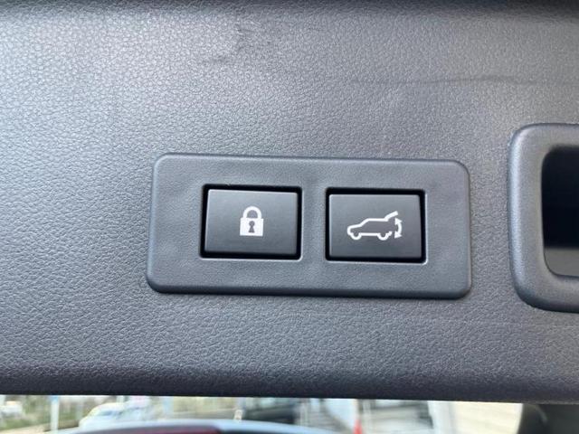 レヴォーグ 4WD STIスポーツEX 新品タイヤ/純正エアロ/保証書/純正 SDナビ/衝突安全装置/シートヒーター/全方位モニター/車線逸脱防止支援システム/シート フルレザー/電動バックドア/ヘッドランプ LED/ETC 革シート(16枚目)