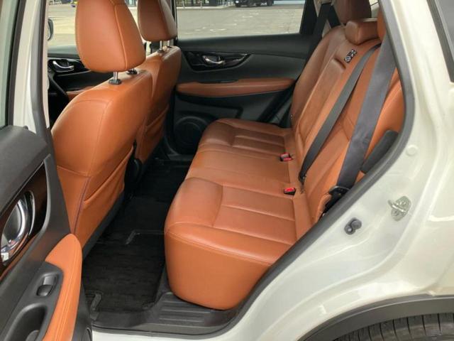 ＷＥＣＡＲＳでは登録（届出）済未使用車や走行距離１万ｋｍ未満の在庫車も多数ご用意しております！状態は良いものが良いけど、新車は高いな・・・そんなお客様にオススメです！