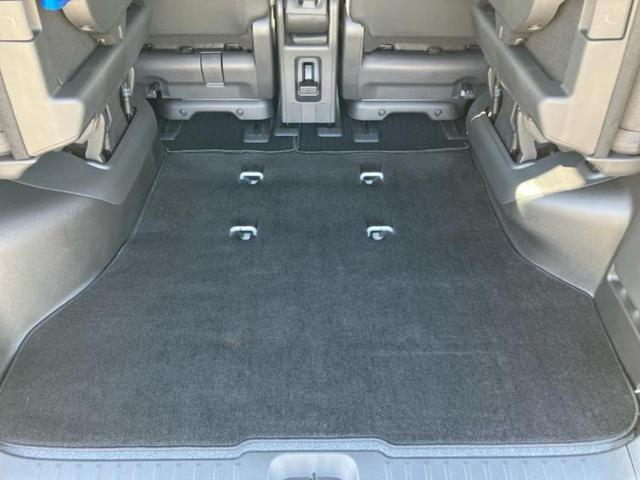 セレナ ｅパワーハイウェイスターＶ　新品タイヤ／保証書／純正　９インチ　メモリーナビ／インテリジェントルームミラー／エマージェンシーブレーキ／両側電動スライドドア／アラウンドビューモニター／車線逸脱防止支援システム／プロパイロット（29枚目）