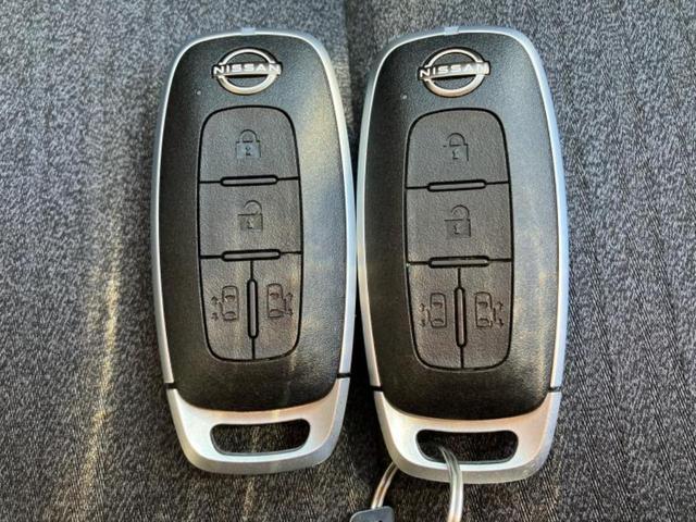 セレナ ｅパワーハイウェイスターＶ　新品タイヤ／保証書／純正　９インチ　メモリーナビ／インテリジェントルームミラー／エマージェンシーブレーキ／両側電動スライドドア／アラウンドビューモニター／車線逸脱防止支援システム／プロパイロット（44枚目）